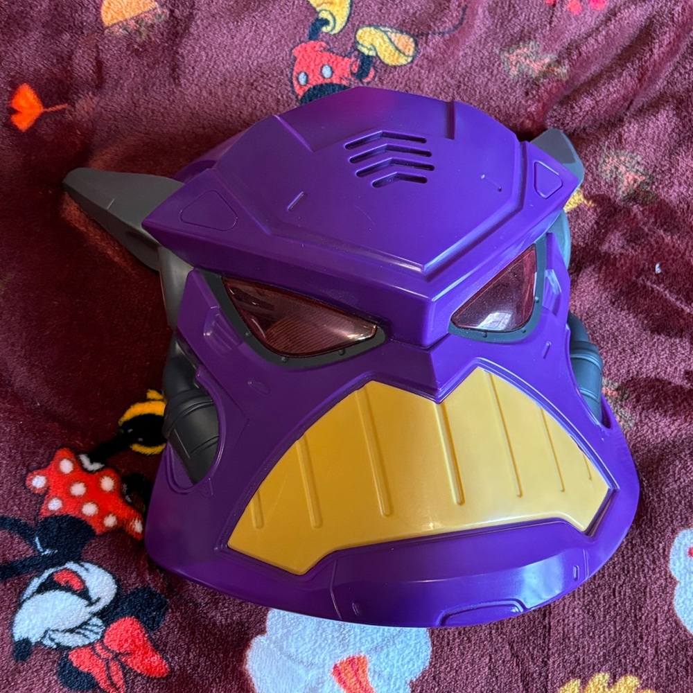 Zurg Voice changing mask for kids from Lightyear